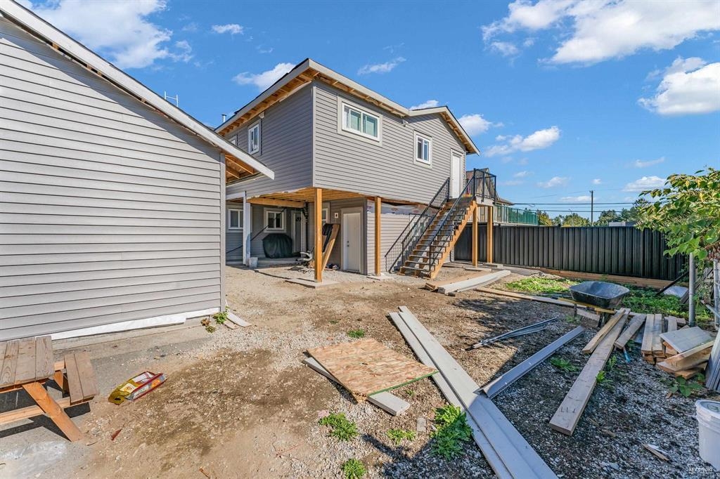 Backyard Photo of 13572 68 Avenue, Surrey, BC