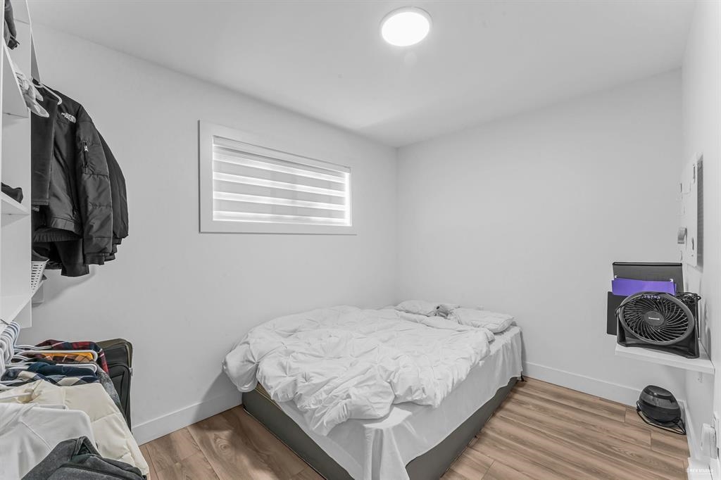 Guest Bathroom Photo of 13572 68 Avenue, Surrey, BC