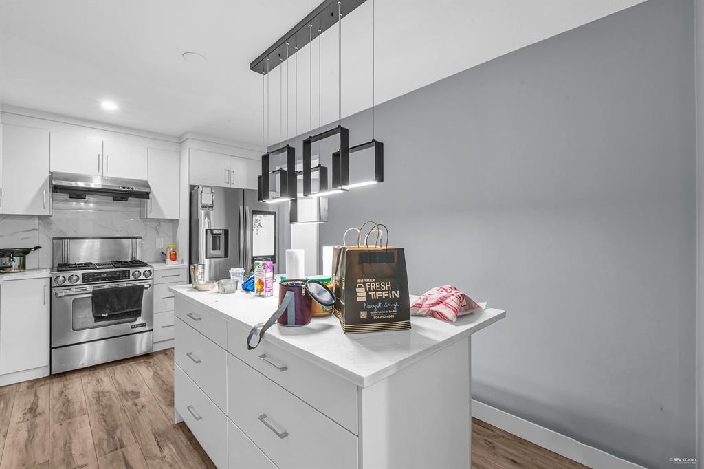 Laundry Room Photo of 13572 68 Avenue, Surrey, BC