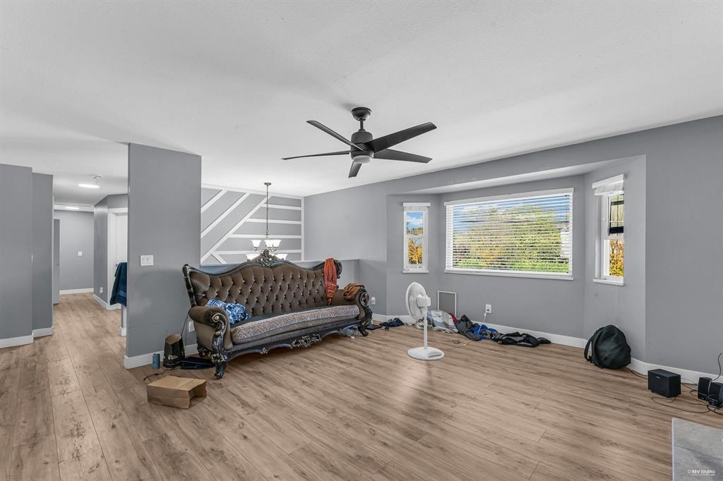 Staircase Photo of 13572 68 Avenue, Surrey, BC