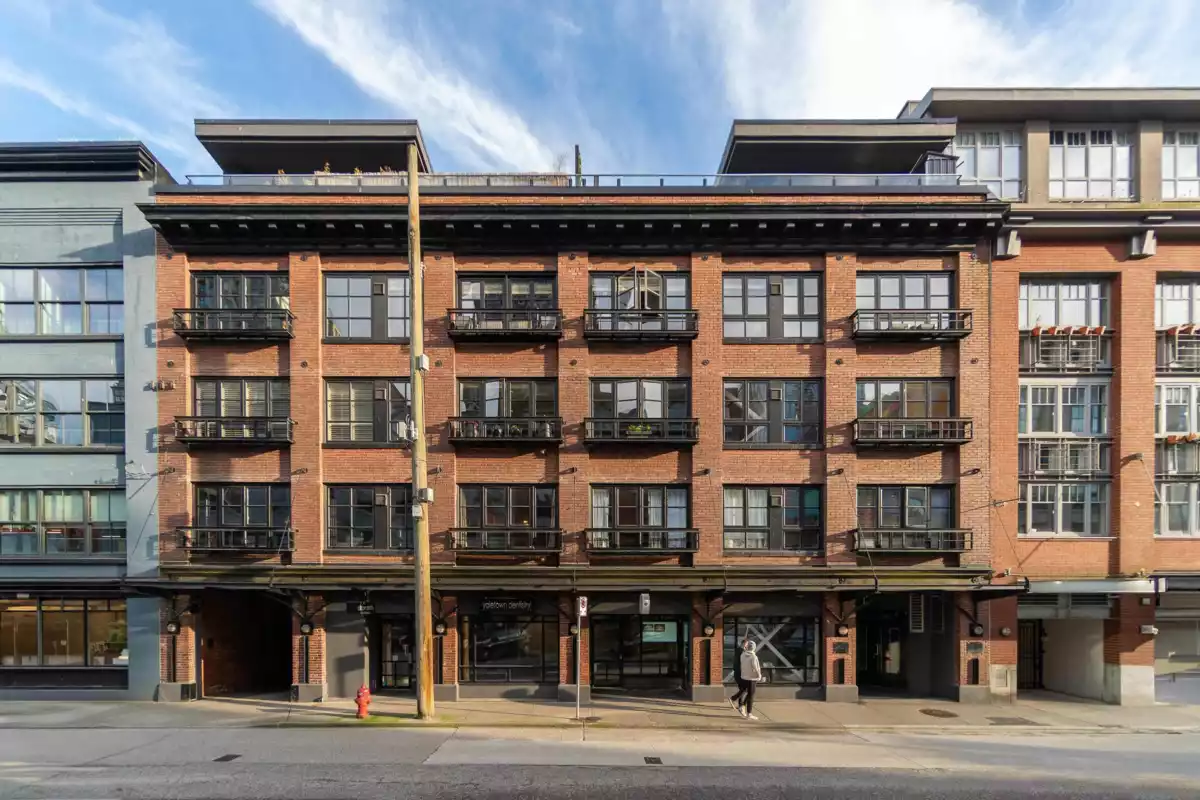 Entry Foyer Photo of 203 1066 Hamilton Street, Vancouver, BC
