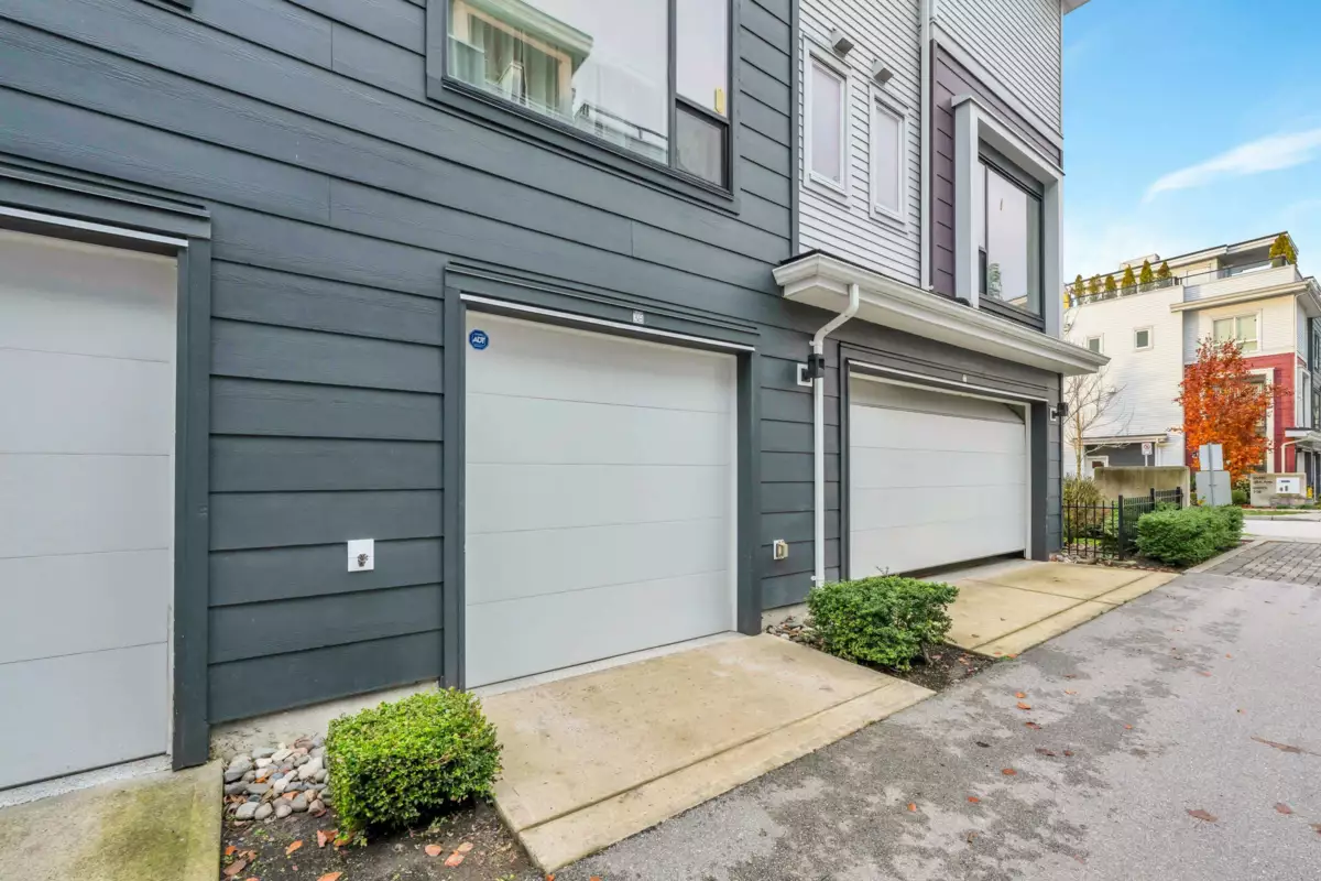 Backyard Photo of 38 16336 23a Avenue, Surrey, BC