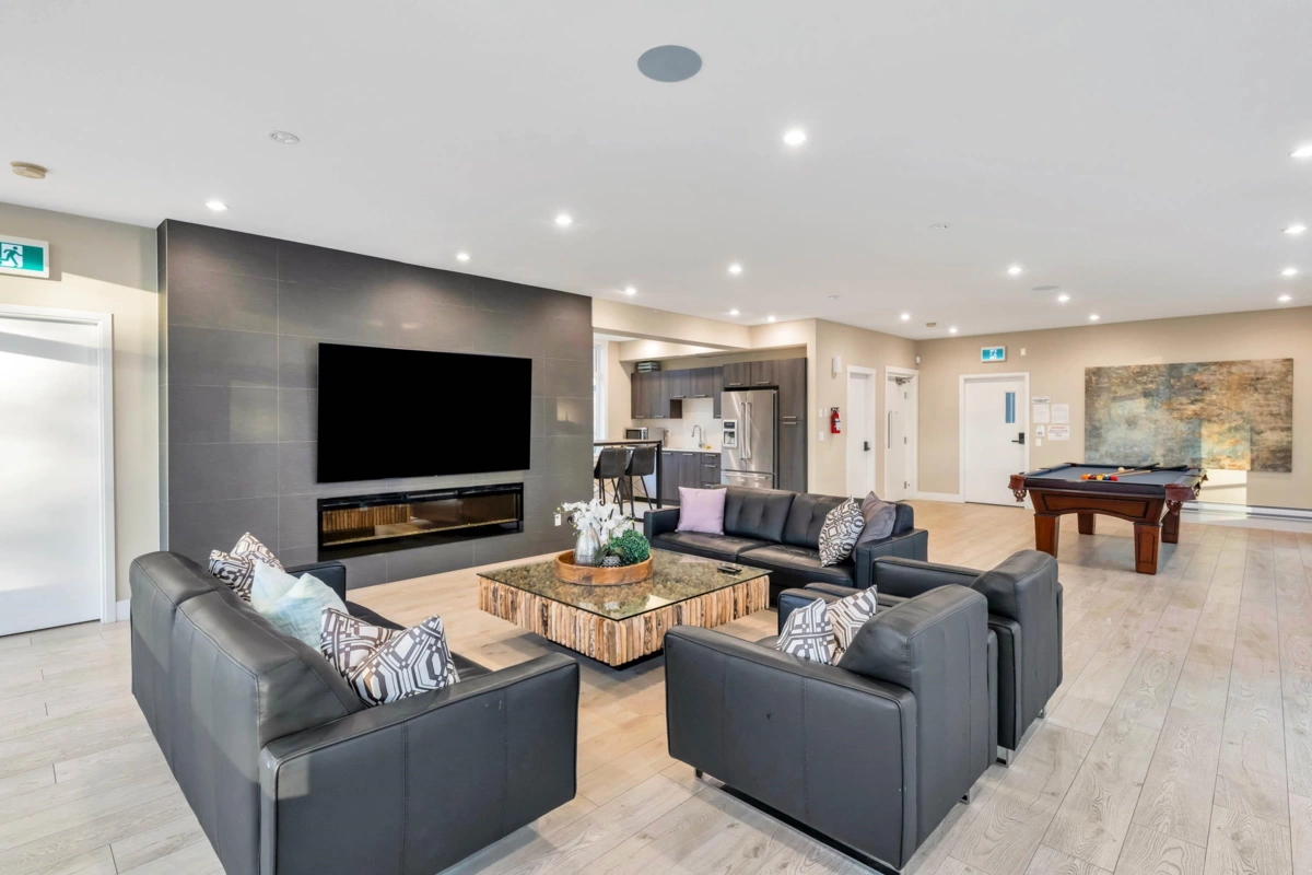 Hot Tub / Spa Photo of 38 16336 23a Avenue, Surrey, BC