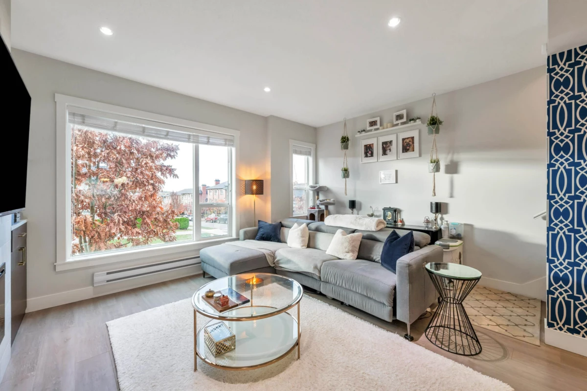 Kitchen Photo of 38 16336 23a Avenue, Surrey, BC