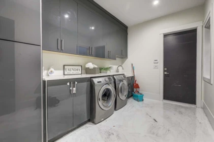Hot Tub / Spa Photo of 14601 55a Avenue, Surrey, BC