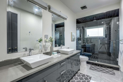 Laundry Room Photo of 14601 55a Avenue, Surrey, BC