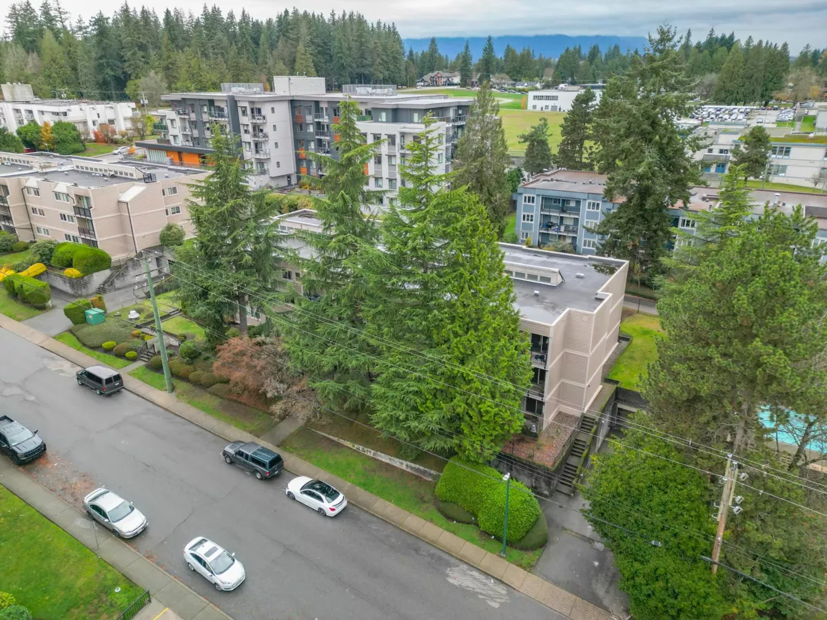 Backyard Photo of 107 1121 Howie Avenue, Coquitlam, BC