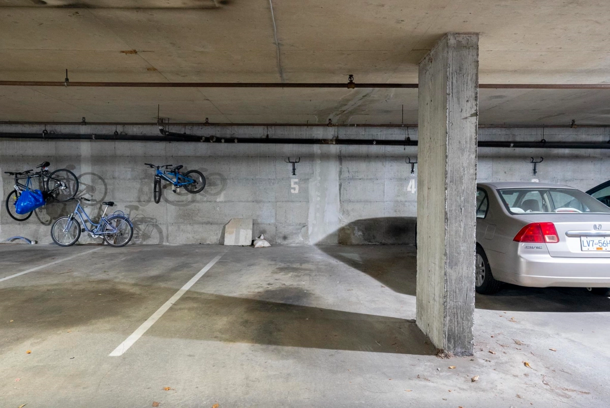 Entry Foyer Photo of 107 1121 Howie Avenue, Coquitlam, BC