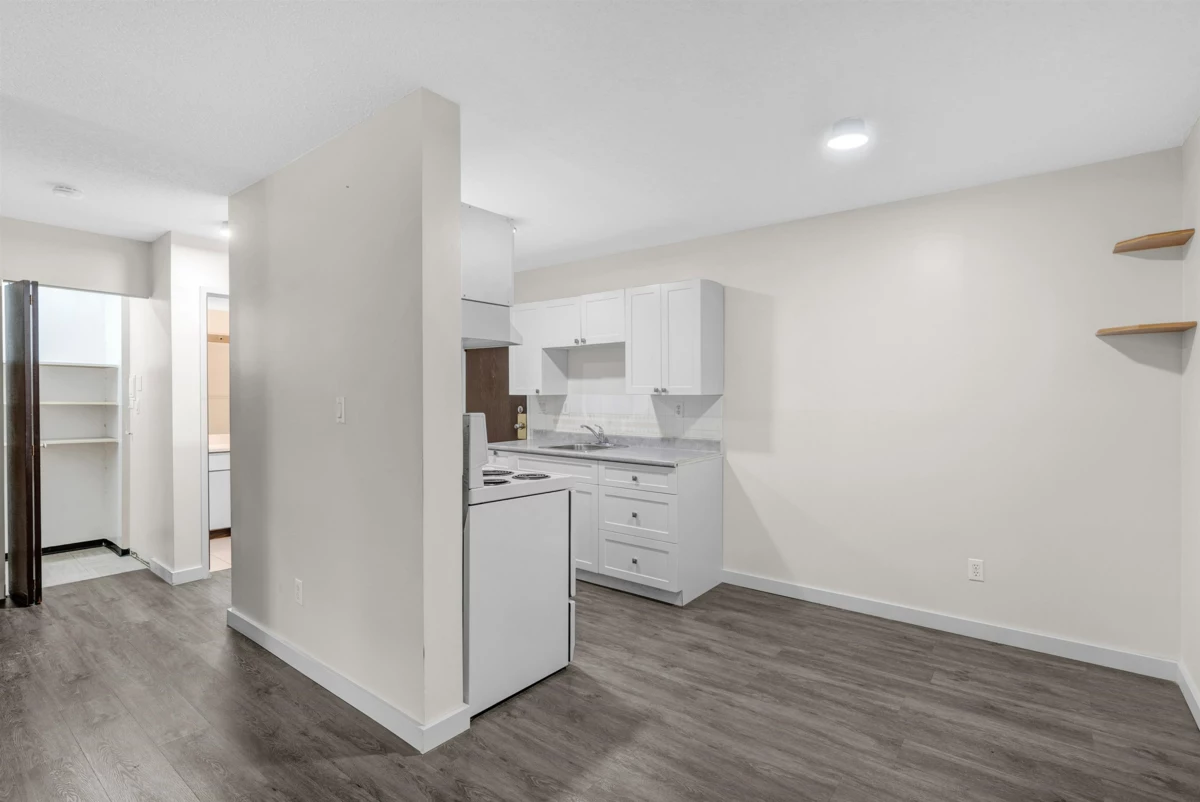 Kitchen Island Photo of 107 1121 Howie Avenue, Coquitlam, BC