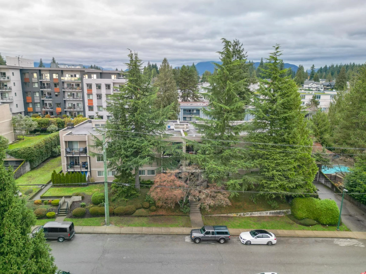 Outdoor Kitchen Photo of 107 1121 Howie Avenue, Coquitlam, BC