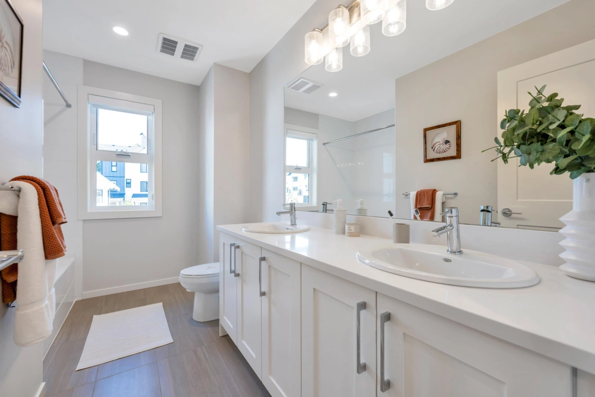 Bedroom 2 Photo of 35 1871 165a Street, Surrey, BC