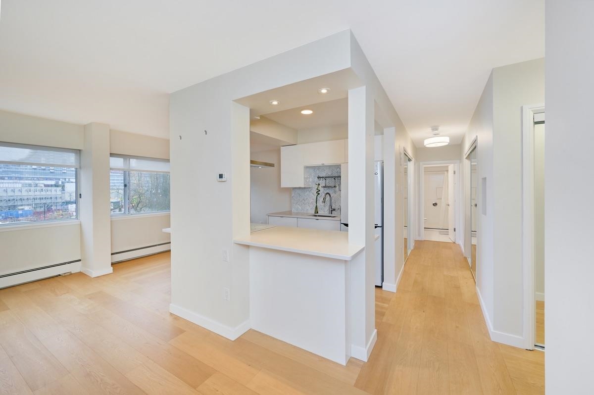 Guest Bathroom Photo of 205 5926 Tisdall Street, Vancouver, BC