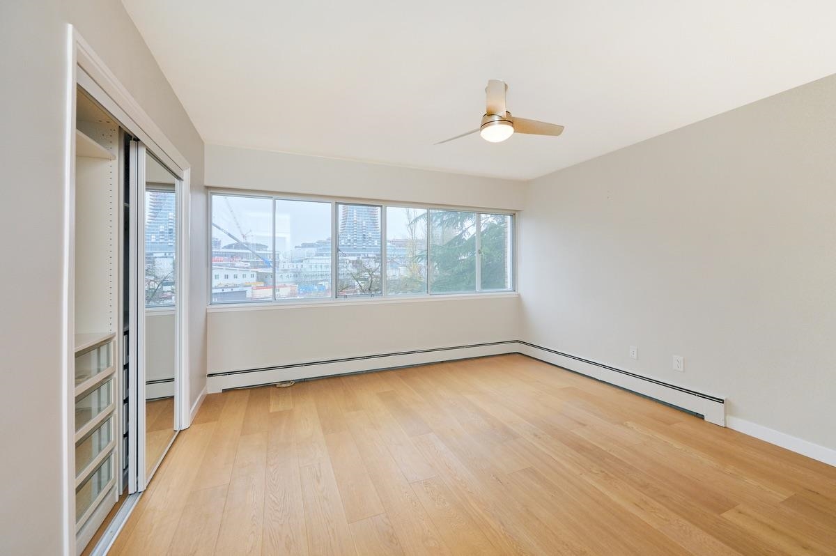 Hallway Photo of 205 5926 Tisdall Street, Vancouver, BC