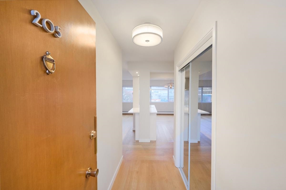 Living Room Photo of 205 5926 Tisdall Street, Vancouver, BC