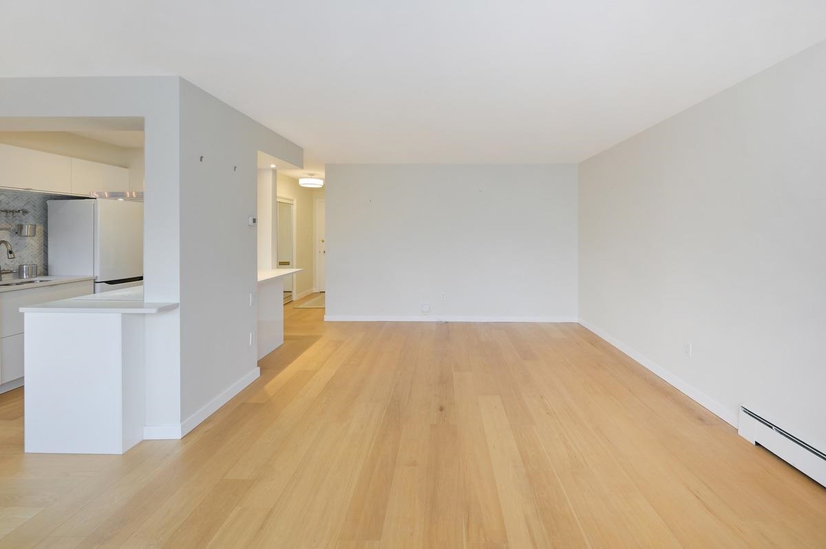 Primary Bedroom Photo of 205 5926 Tisdall Street, Vancouver, BC