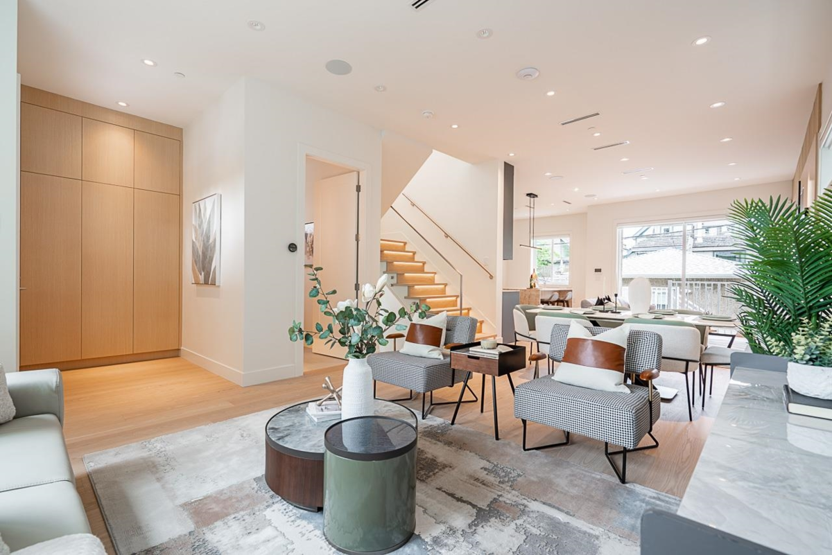 Primary Bedroom Photo of 2561 W 2nd Avenue, Vancouver, BC