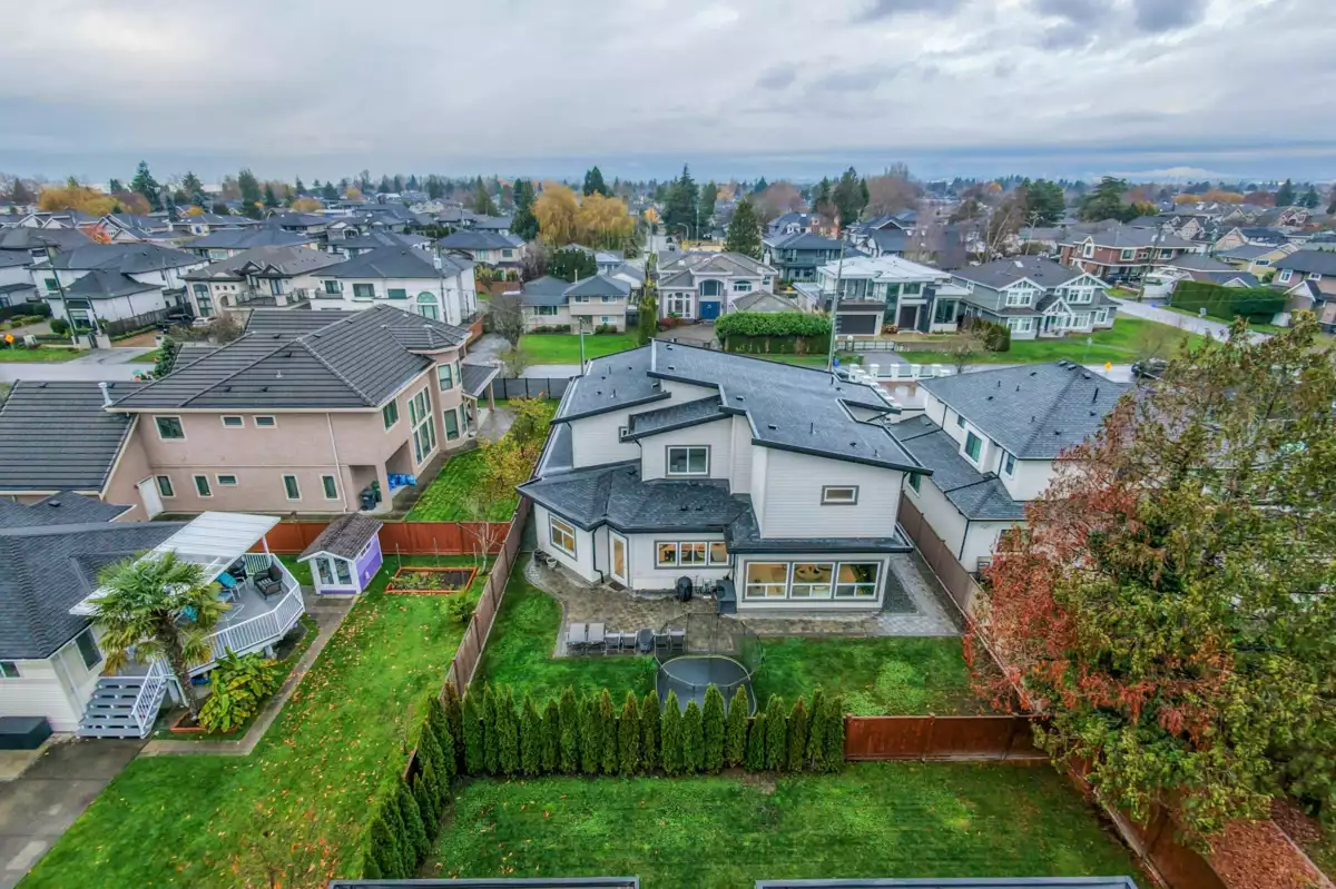 Family Room Photo of 3400 Barmond Avenue, Richmond, BC