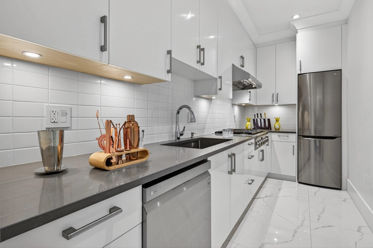 Guest Bathroom Photo of 3400 Barmond Avenue, Richmond, BC