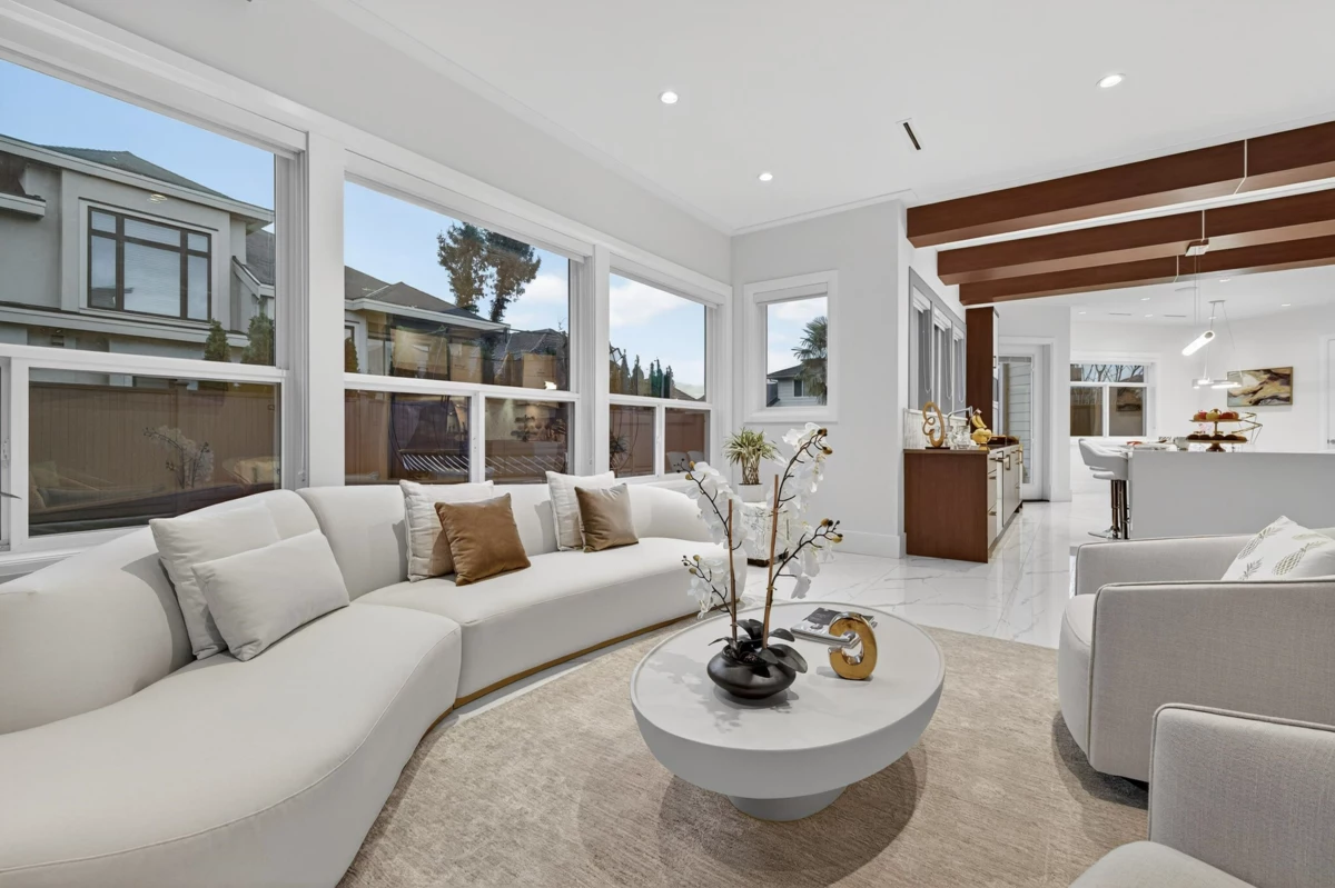 Hallway Photo of 3400 Barmond Avenue, Richmond, BC