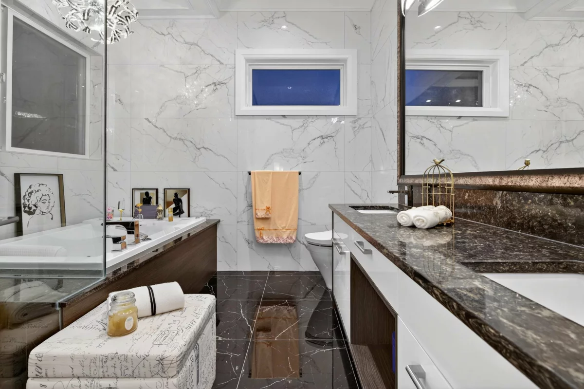 Hot Tub / Spa Photo of 3400 Barmond Avenue, Richmond, BC