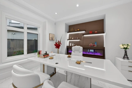 Kitchen Island Photo of 3400 Barmond Avenue, Richmond, BC