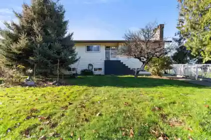 6485 Silverthorne Road, Chilliwack, BC, Chilliwack — Single Family Residence for sale