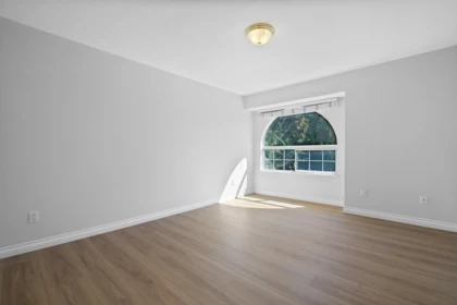 Entry Foyer Photo of 8419 Mcgregor Avenue, Burnaby, BC