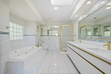 Mudroom Photo of 8419 Mcgregor Avenue, Burnaby, BC