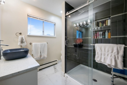 Mudroom Photo of 13 4767 64 Street, Delta, BC
