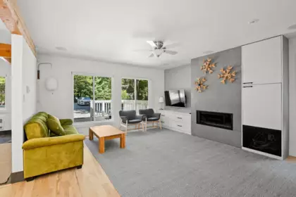 6716 Crabapple Drive, Whistler, BC, Whistler — Single Family Residence for sale