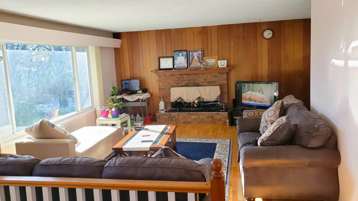 Primary Bathroom Photo of 2449 Adelaide Street, Abbotsford, BC