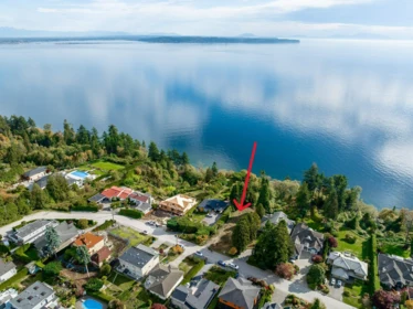 13536 13a Avenue, Surrey, BC, Crescent Bch Ocean Pk. — 4 bed single family residence for sale