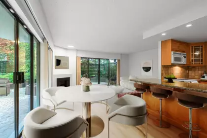 102 747 17th Street, West Vancouver, BC