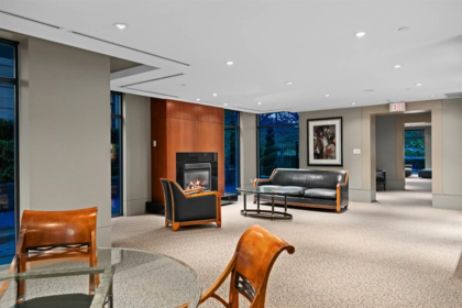 Entry Foyer Photo of 1101 1863 Alberni Street, Vancouver, BC