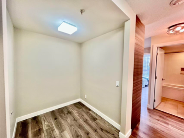 Mudroom Photo of 1902 13398 104 Avenue, Surrey, BC