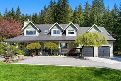 12815 Willow Place, Maple Ridge, BC, Northeast — 5 bed single family residence for sale