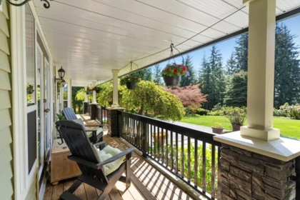 Front Yard Photo of 12815 Willow Place, Maple Ridge, BC
