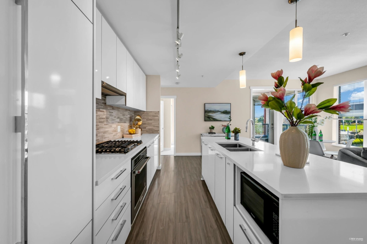 Dining Area Photo of 205 9551 Alexandra Road, Richmond, BC