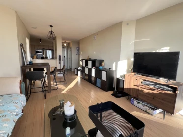 Kitchen Photo of 1307 8180 Granville Avenue, Richmond, BC