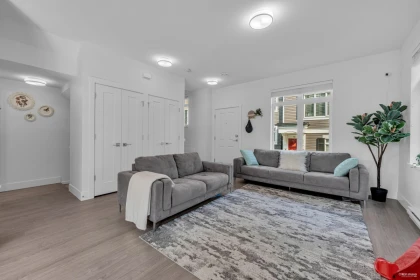 87 2070 Oak Meadows Drive, Surrey, BC, Surrey — Townhouse for sale