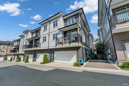 87 2070 Oak Meadows Drive, Surrey, BC, Surrey — Townhouse for sale