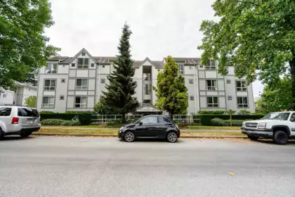 301 7465 Sandborne Avenue, Burnaby, BC, Burnaby — Apartment/Condo for sale