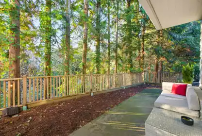 Hot Tub / Spa Photo of 412 Elm Street, Port Moody, BC