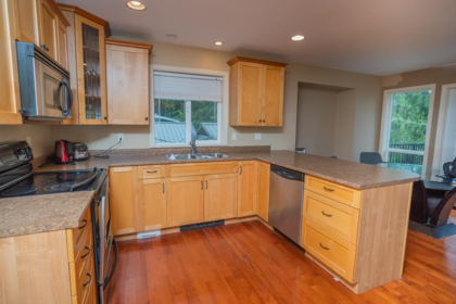 Walk-In Closet Photo of 5886 Sandy Hook Road, Sechelt, BC