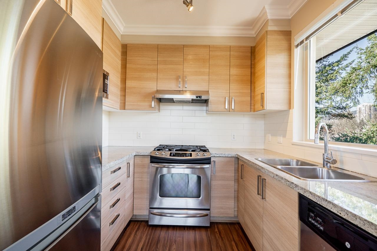Breakfast Nook Photo of 414 1150 Kensal Place, Coquitlam, BC
