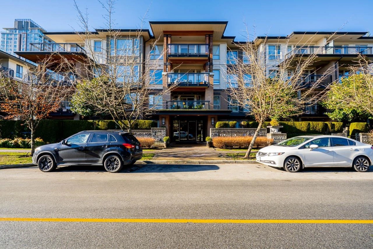 Fitness Center Photo Near 414 1150 Kensal Place, Coquitlam, BC