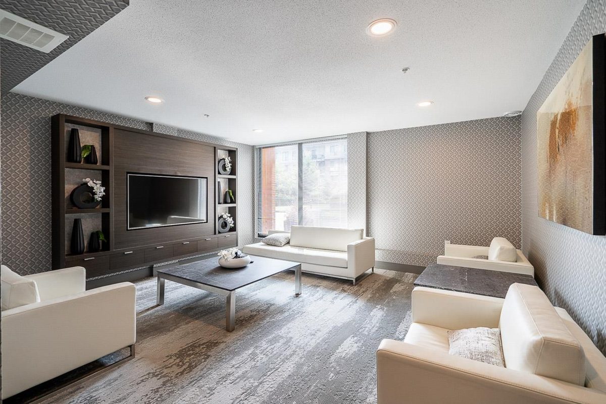 Front Yard Photo of 414 1150 Kensal Place, Coquitlam, BC