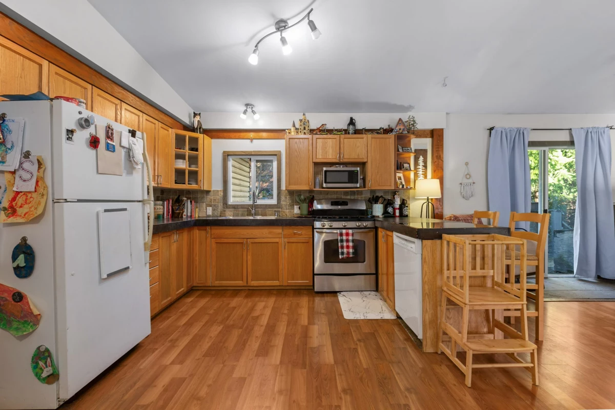 Dining Area Photo of 9245 Pemberton Portage Road, D'Arcy, BC