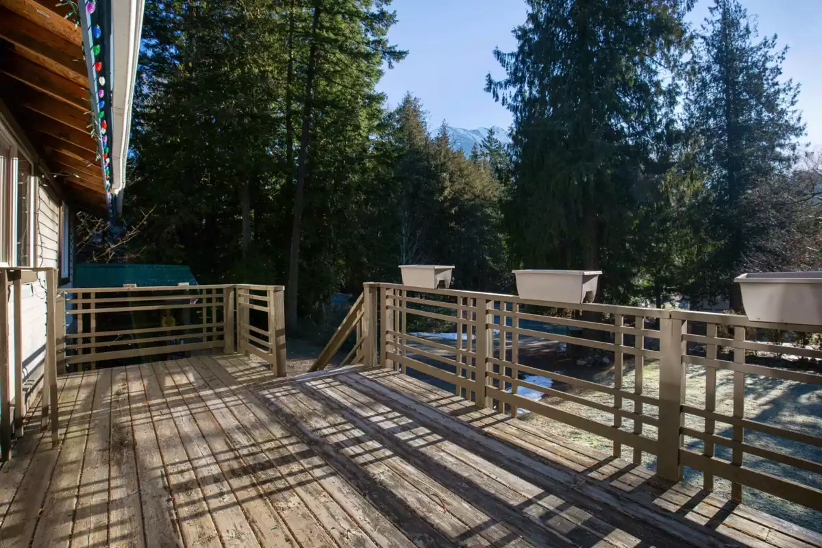 Office / Den Photo of 9245 Pemberton Portage Road, D'Arcy, BC