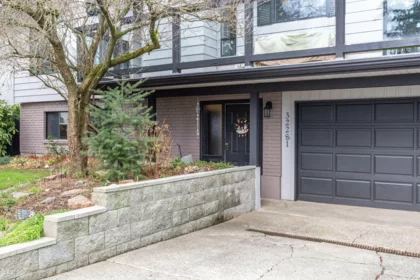 32281 Adair Avenue, Abbotsford, BC, Abbotsford — Single Family Residence for sale